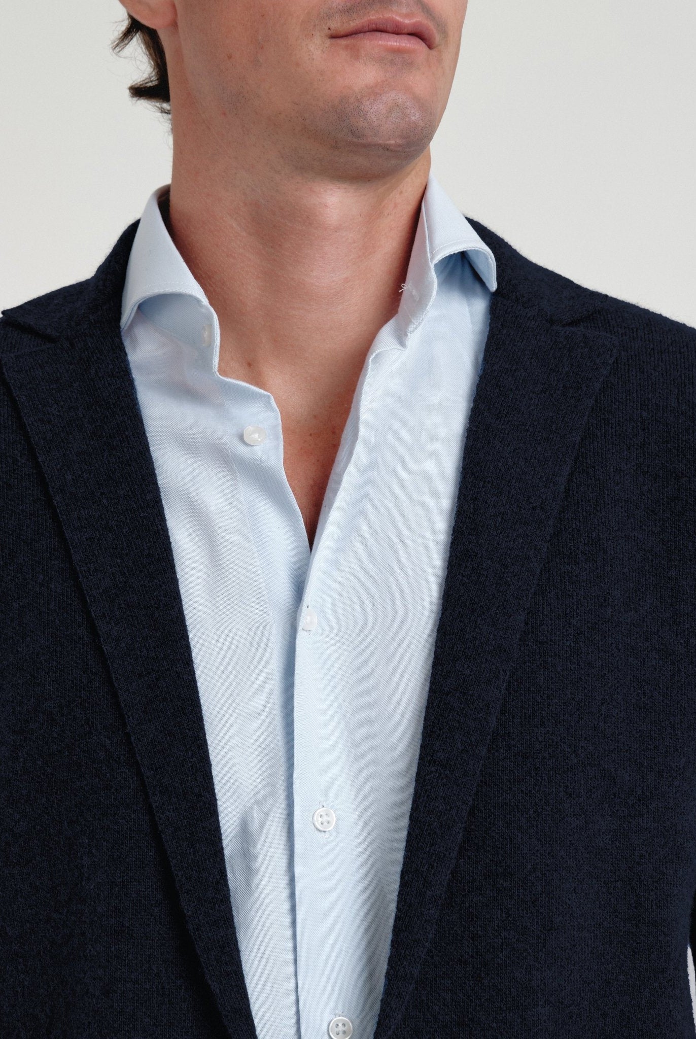 Americana de punto Clark Azul - Sohhan