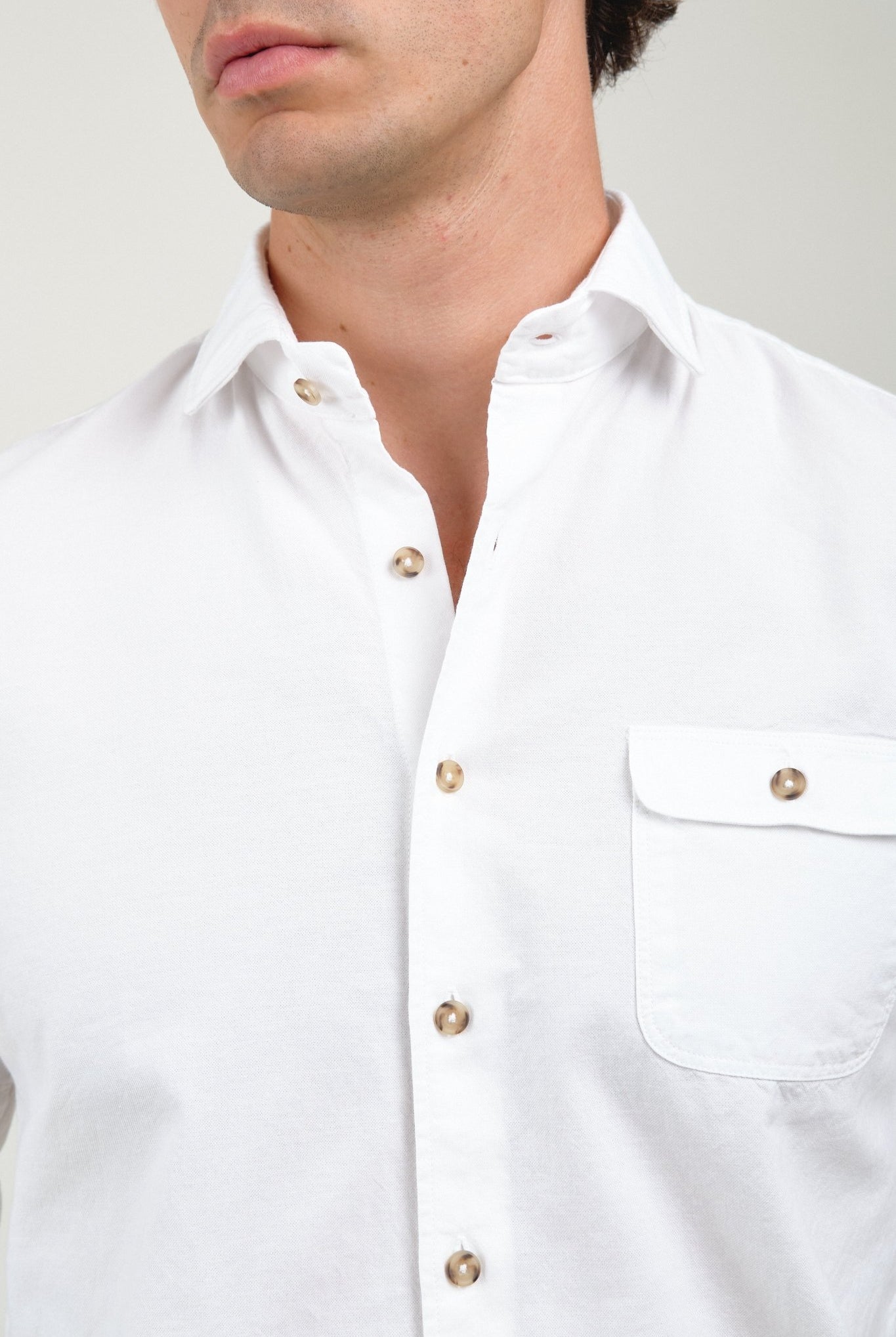 Camisa Essential Oxford Blanco Un Bolsillo - Sohhan