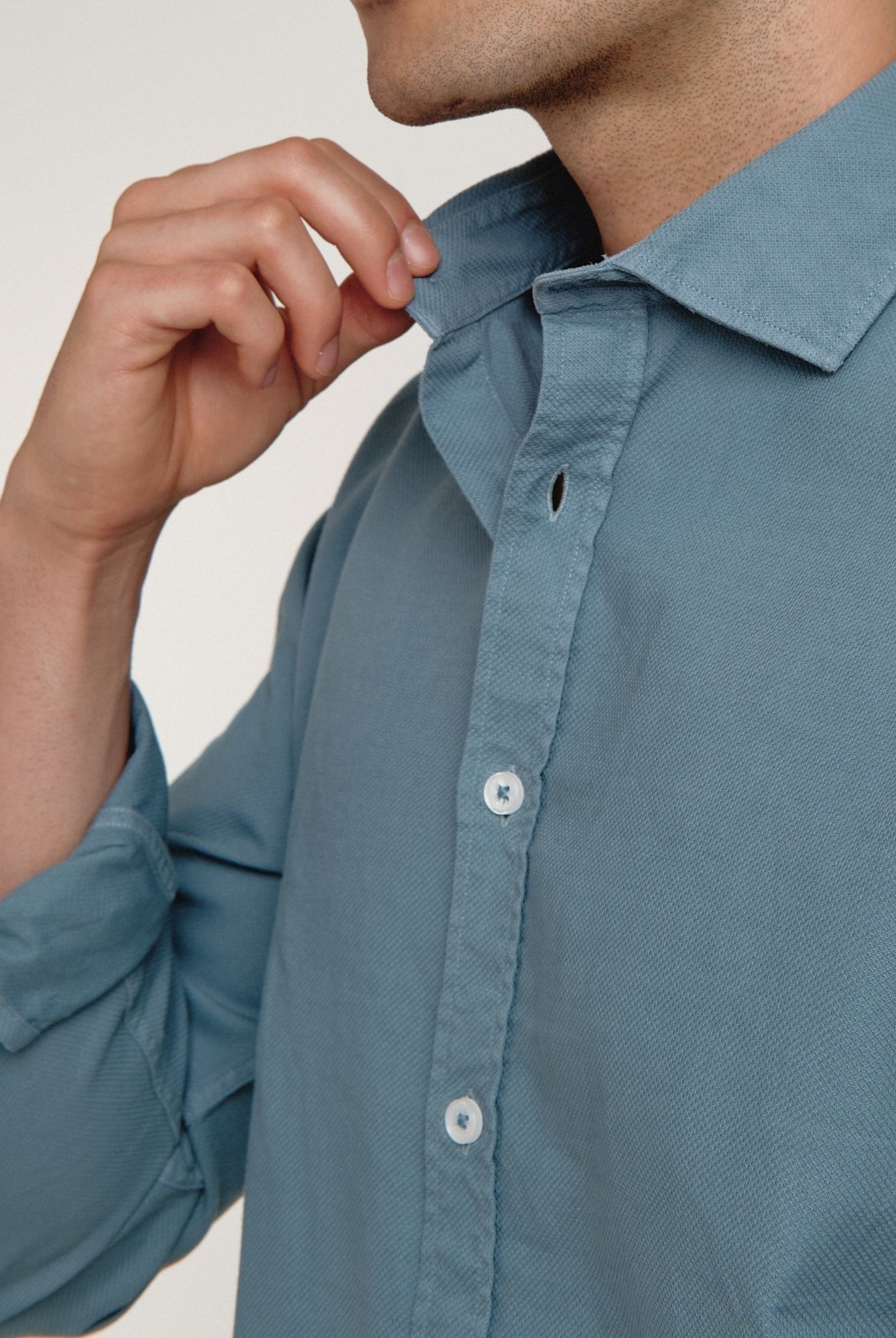 Camisa Nomad Estructura Azul Empolvado - Sohhan