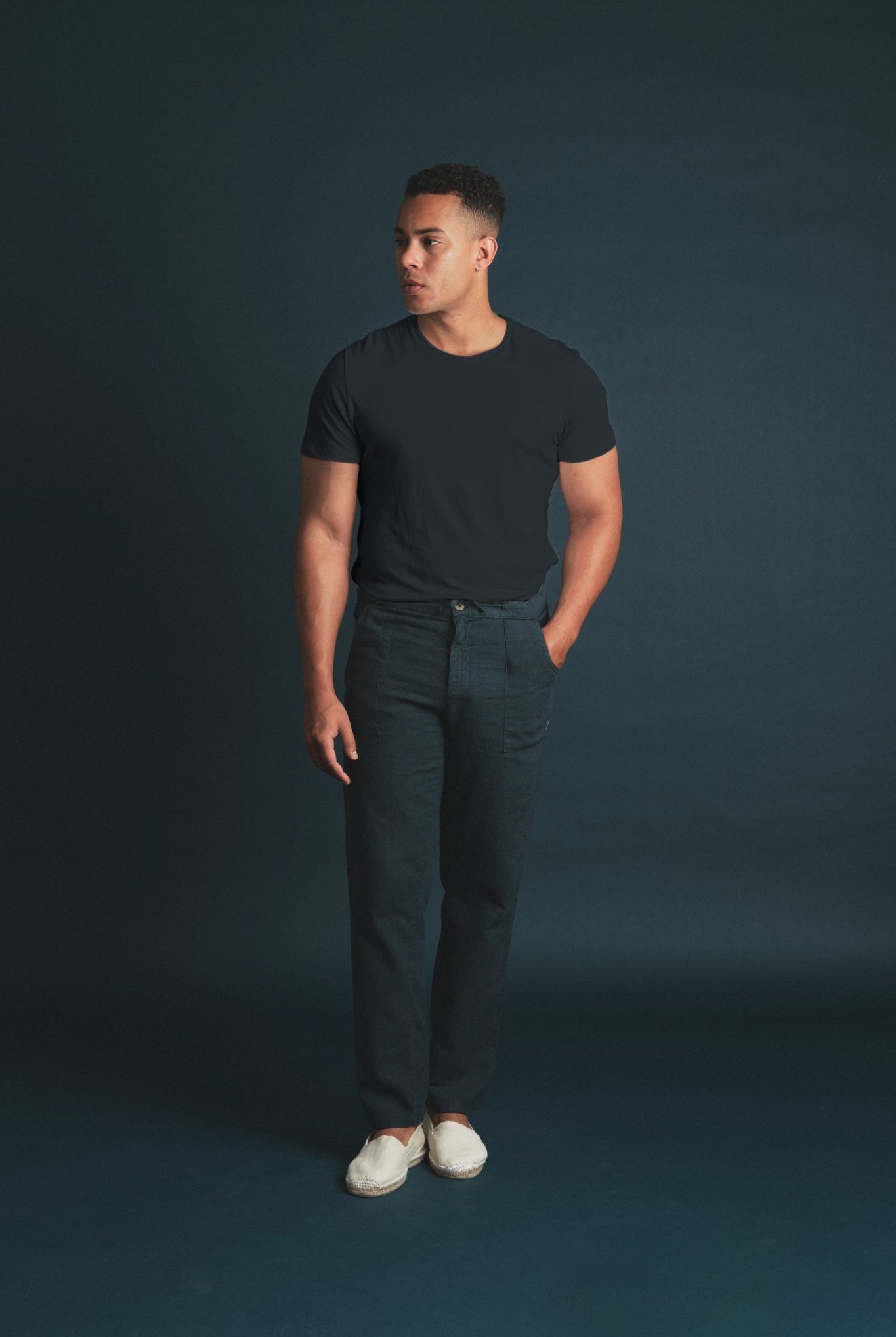 T-Shirt Linen Navy Hustle Heritage - Sohhan