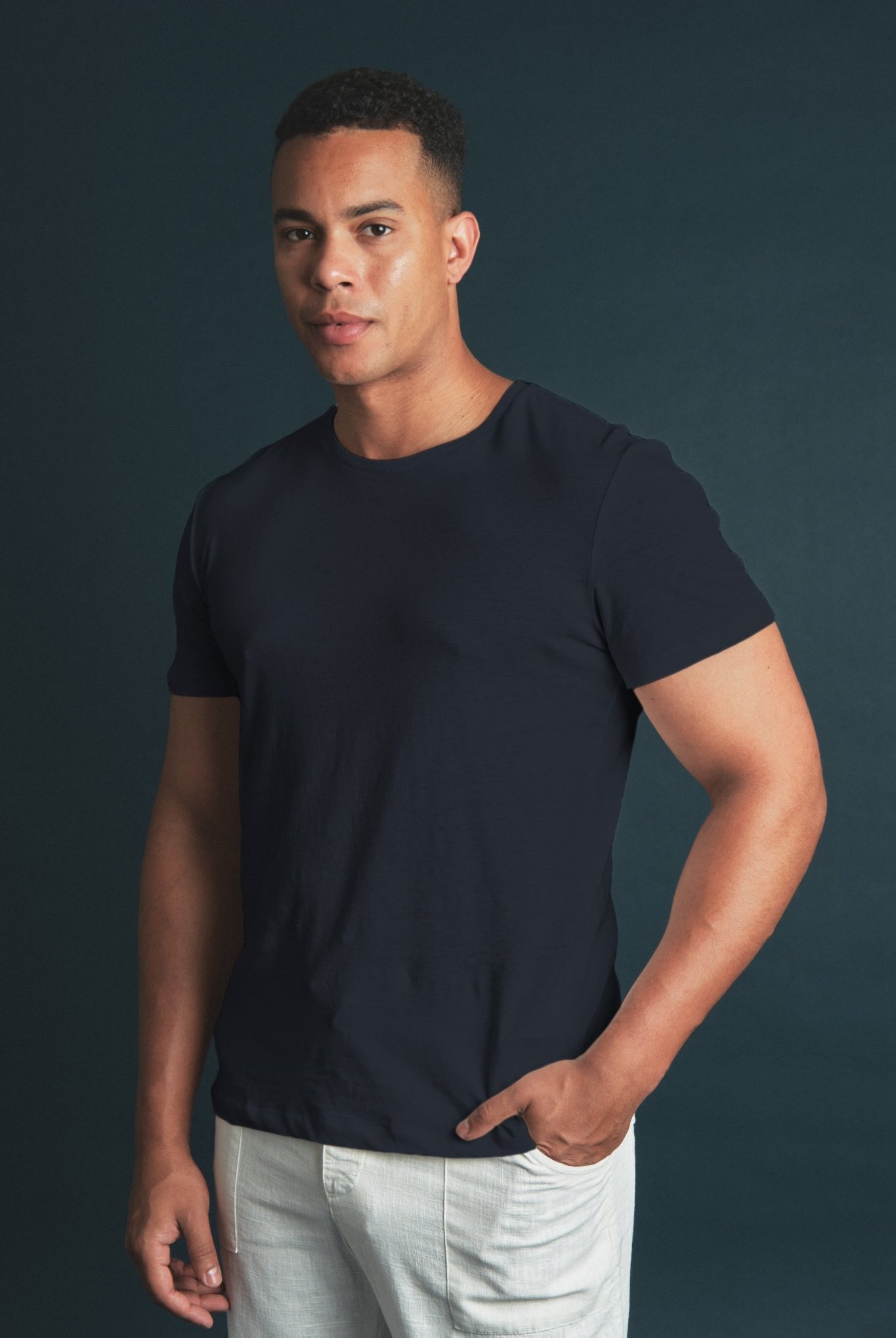 T-Shirt Linen Navy Hustle Heritage - Sohhan