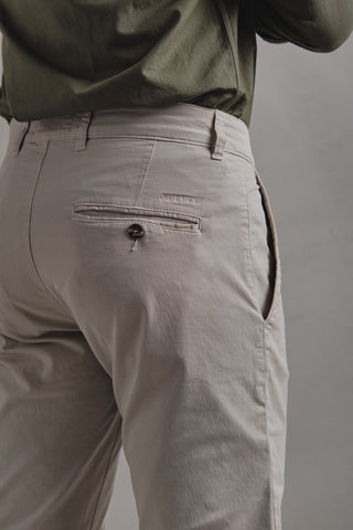 Paul Ecru Chino Pant - Sohhan