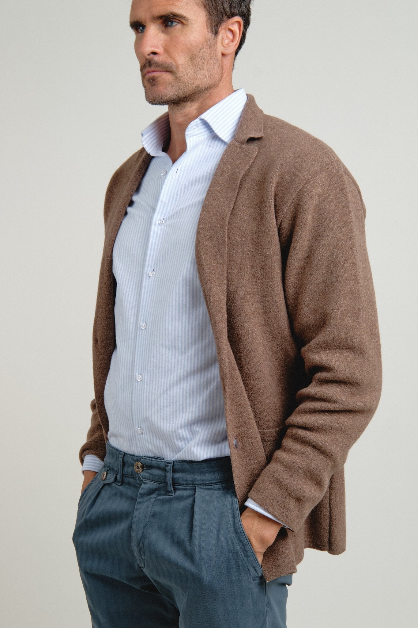 Americana de punto Clark Marron - Sohhan